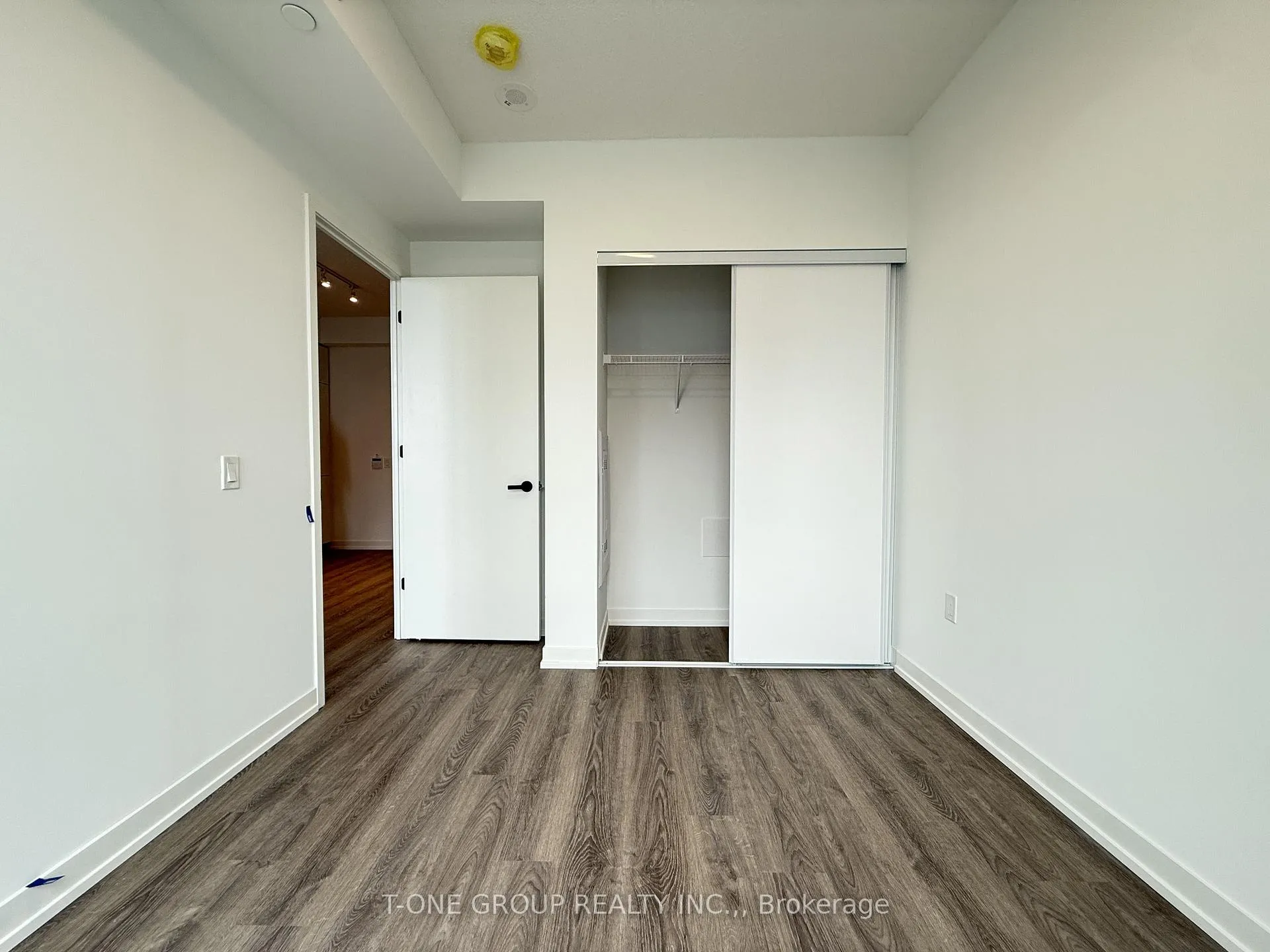 Photo 4 of Unit 503, 8 Interchange Way, Vaughan, Vaughan Corporate Centre — HOMEH