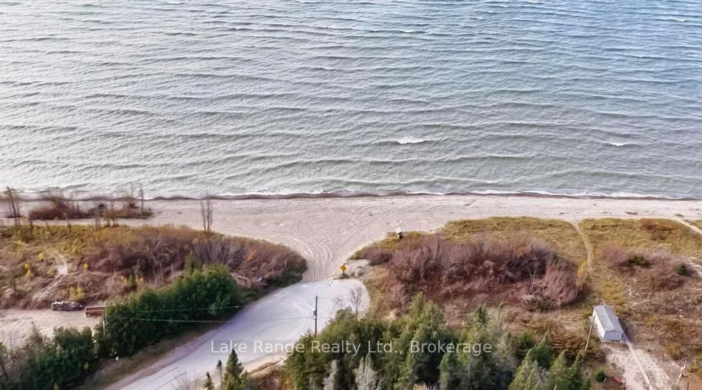 Photo 2 of 114 Lake Range Drive, Huron-Kinloss — HOMEH