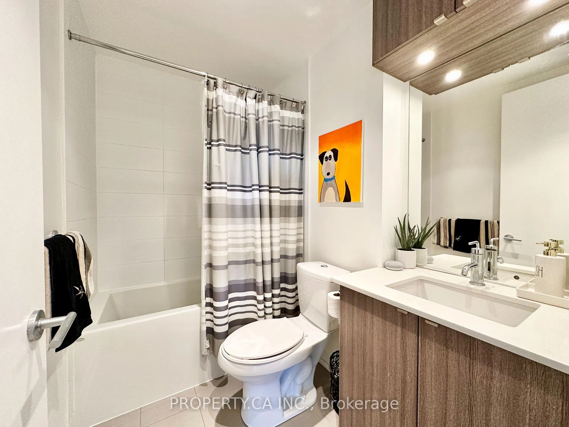 Photo 14 of Unit 428, 88 Colgate Avenue, Toronto, South Riverdale — HOMEH