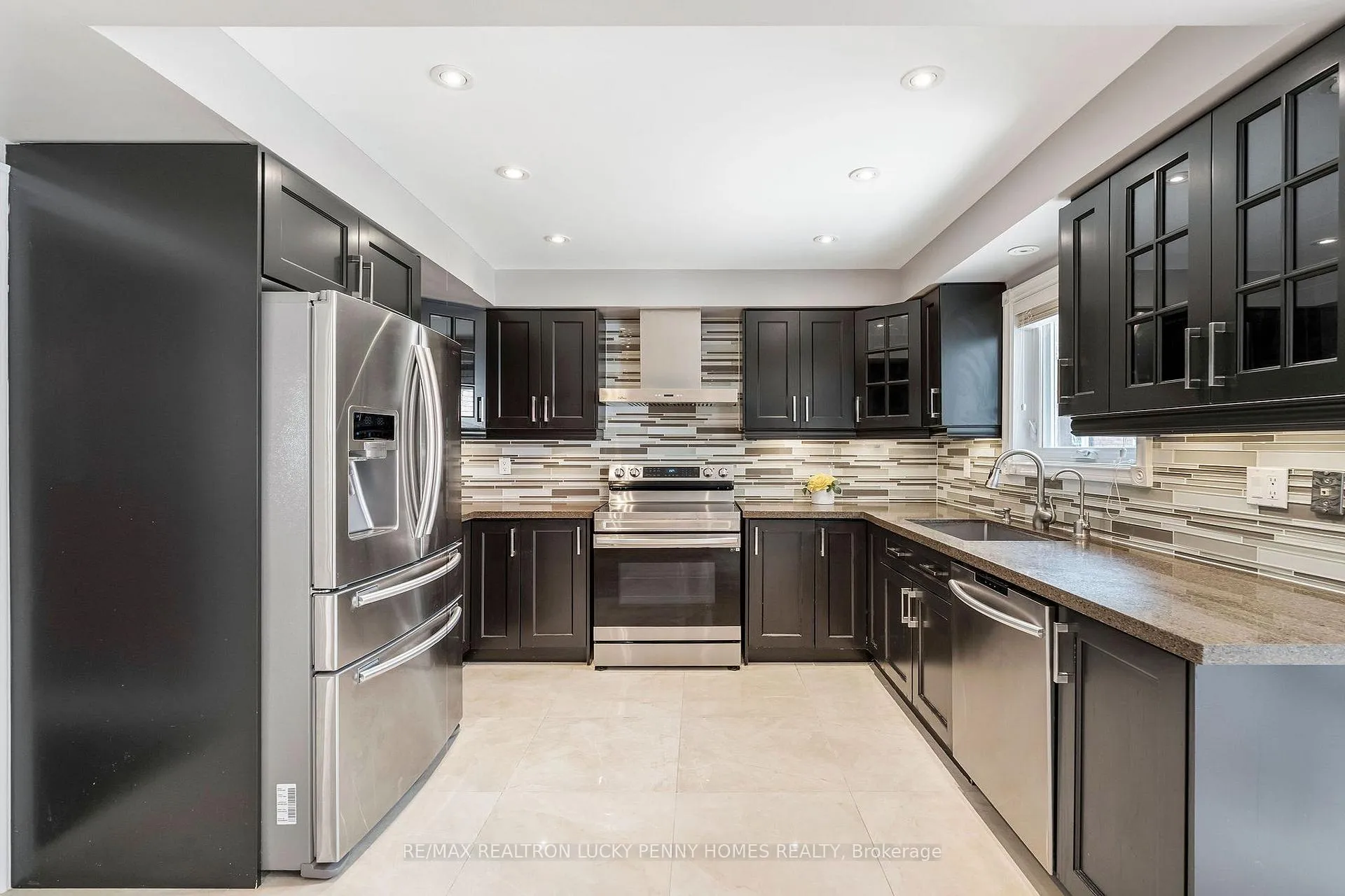 Photo 10 of 9 Coledale Road, Markham, Unionville — HOMEH