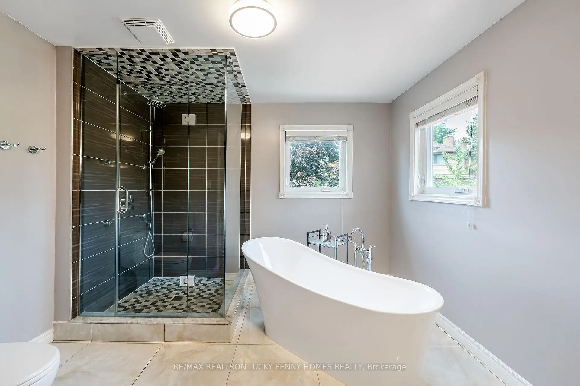 Photo 21 of 9 Coledale Road, Markham, Unionville — HOMEH