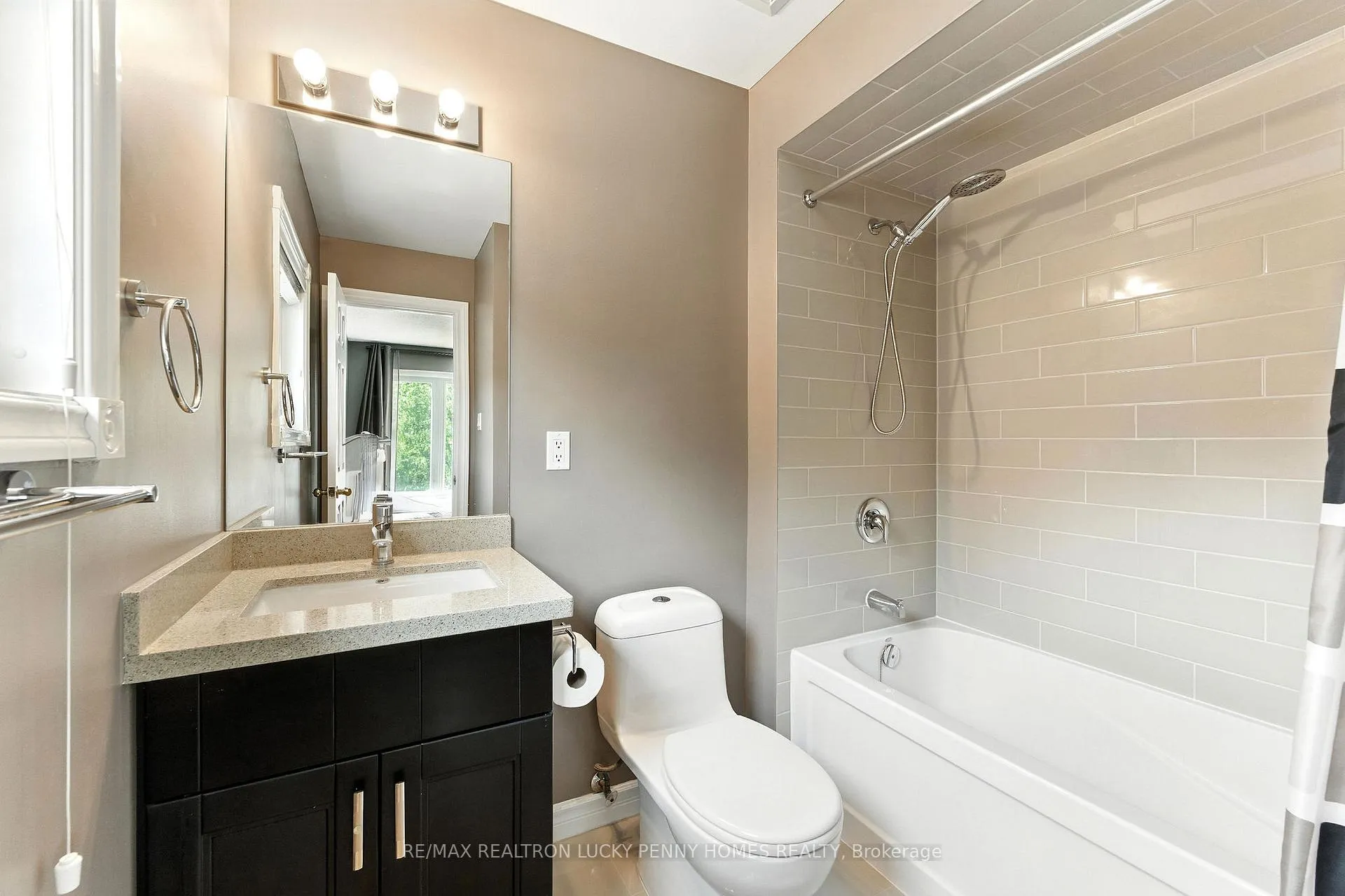 Photo 23 of 9 Coledale Road, Markham, Unionville — HOMEH