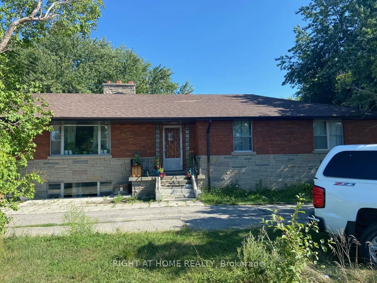 Photo 1 of 7715 Mayfield Road S, Caledon, Bolton East — HOMEH