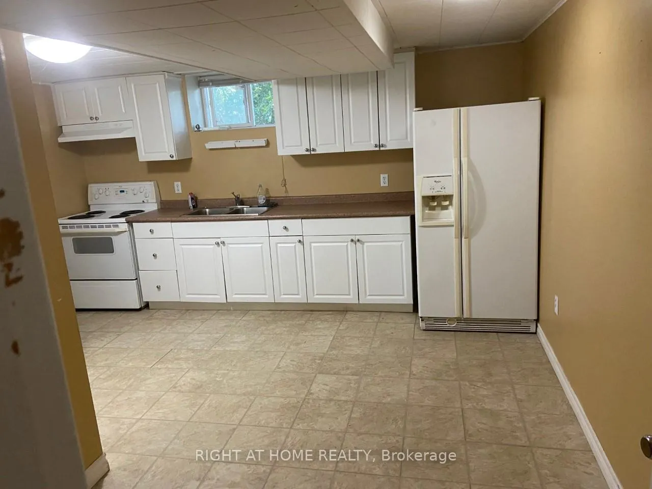 Photo 3 of 7715 Mayfield Road S, Caledon, Bolton East — HOMEH