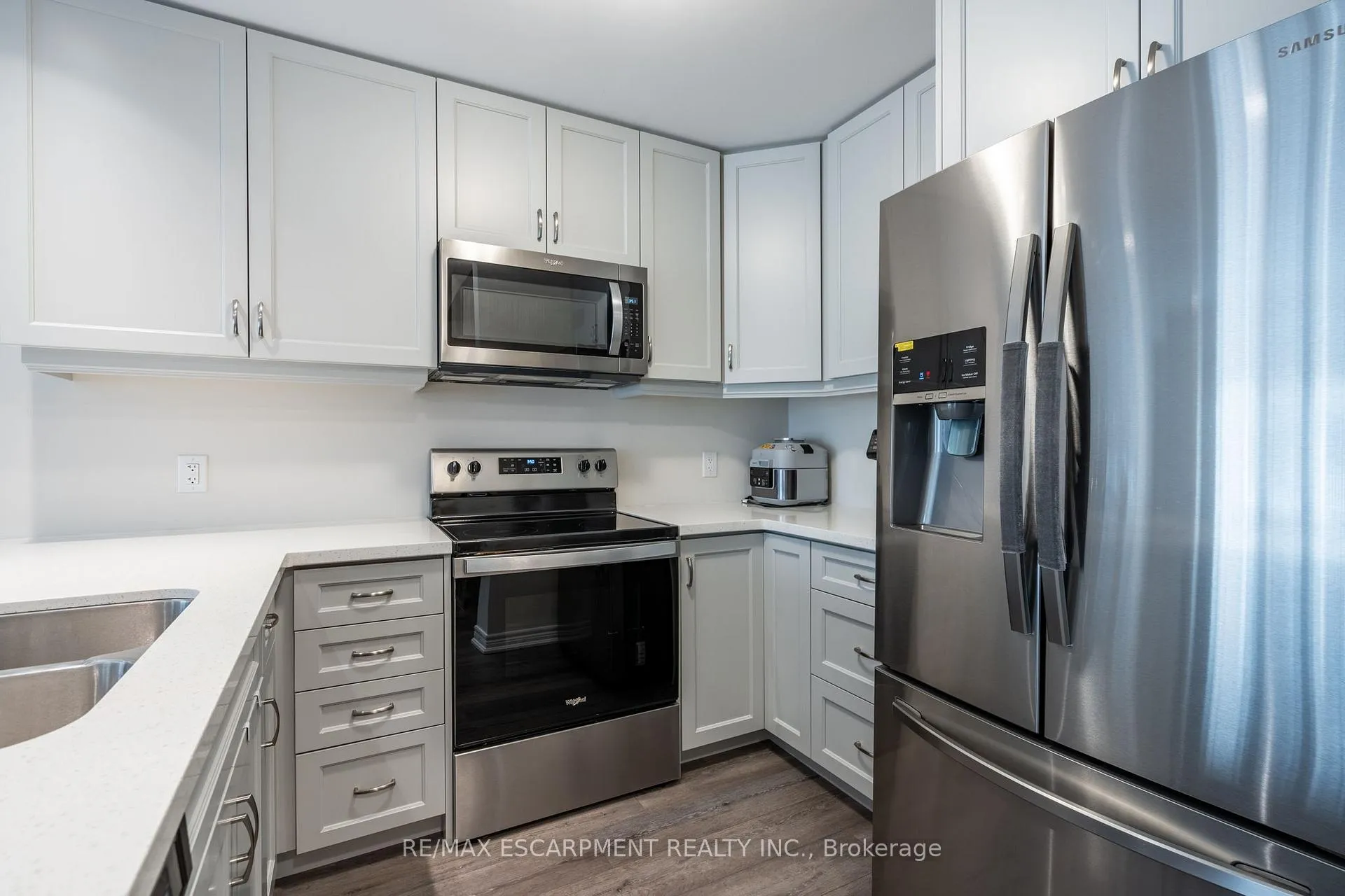 Photo 8 of Unit 36, 27 Rachel Drive, Hamilton, Stoney Creek — HOMEH