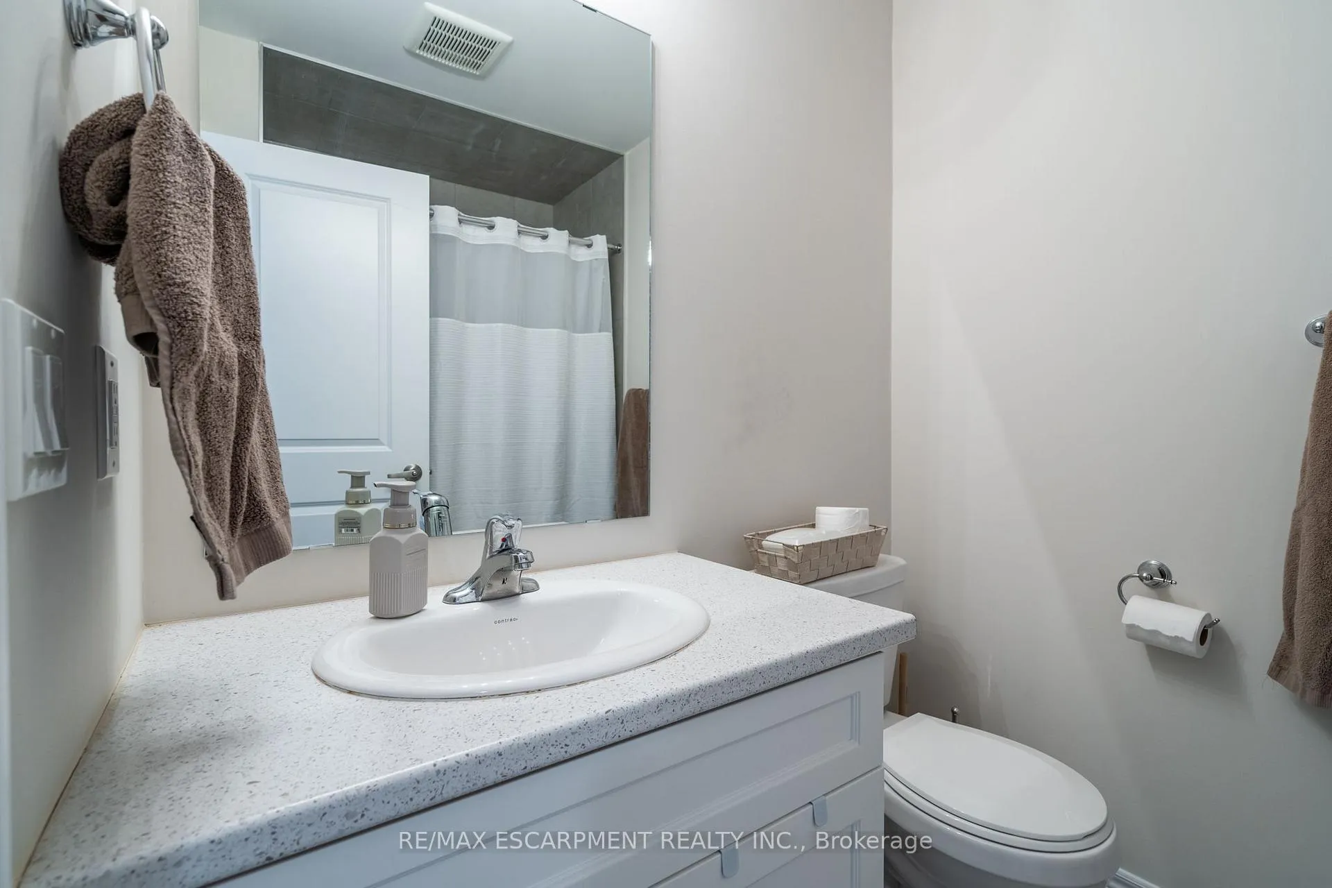 Photo 35 of Unit 36, 27 Rachel Drive, Hamilton, Stoney Creek — HOMEH