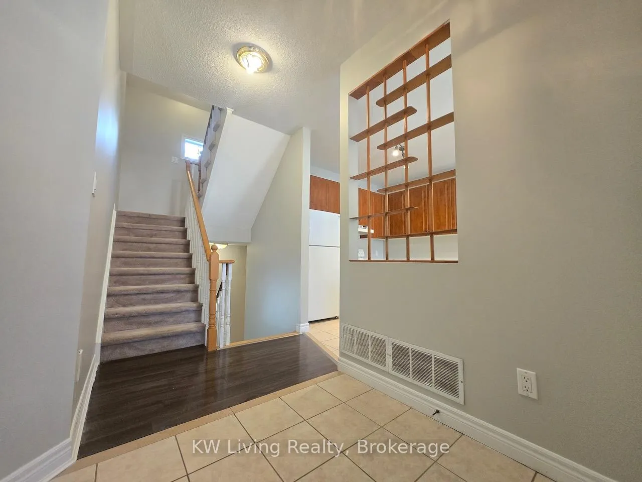 Photo 2 of Unit 38, 100 Beddoe Drive, Hamilton, Chedoke Park — HOMEH