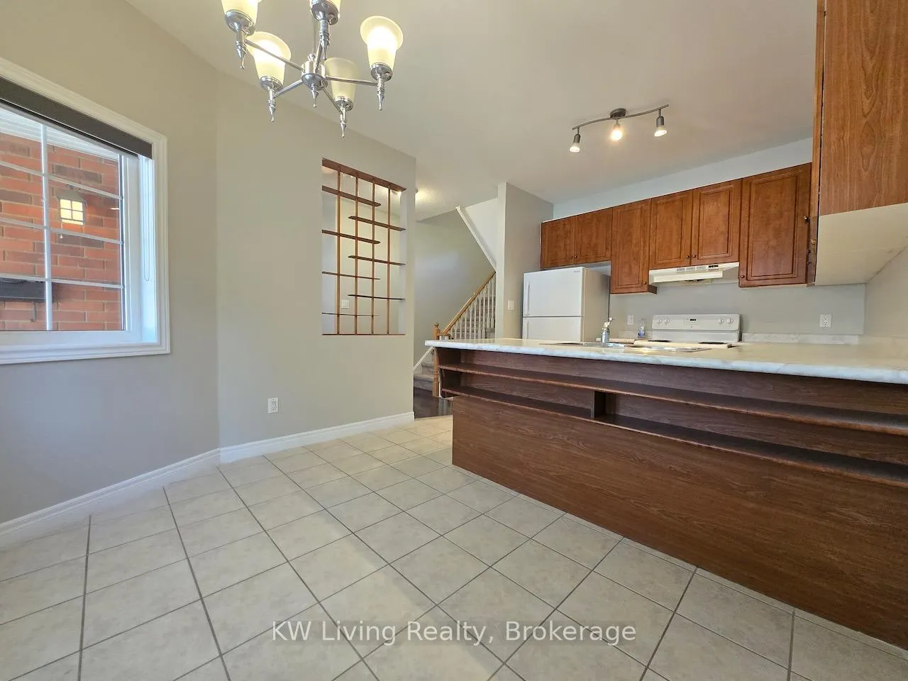 Photo 4 of Unit 38, 100 Beddoe Drive, Hamilton, Chedoke Park — HOMEH