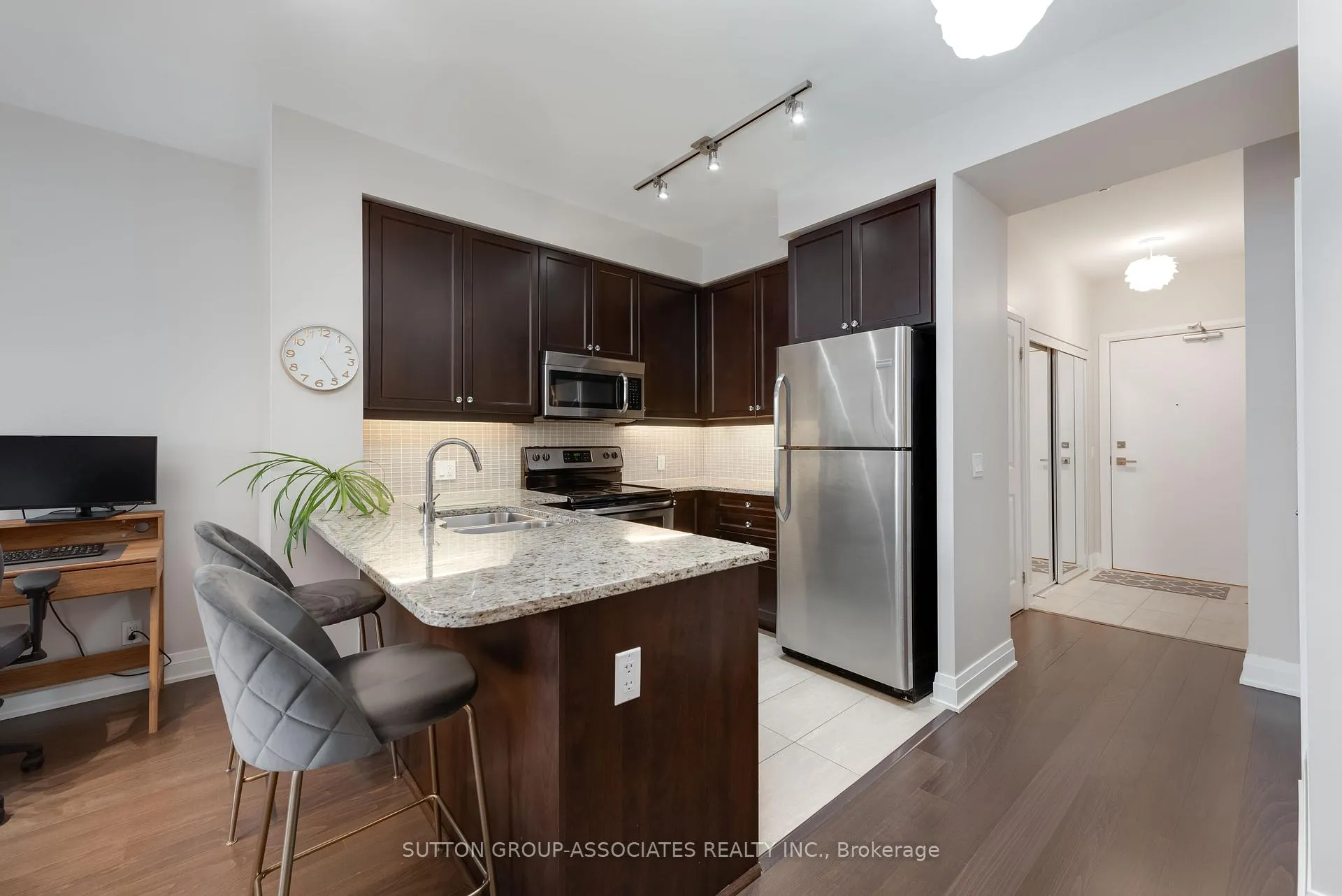 Photo 7 of Unit 401, 530 St Clair Avenue, Toronto, Humewood-Cedarvale — HOMEH