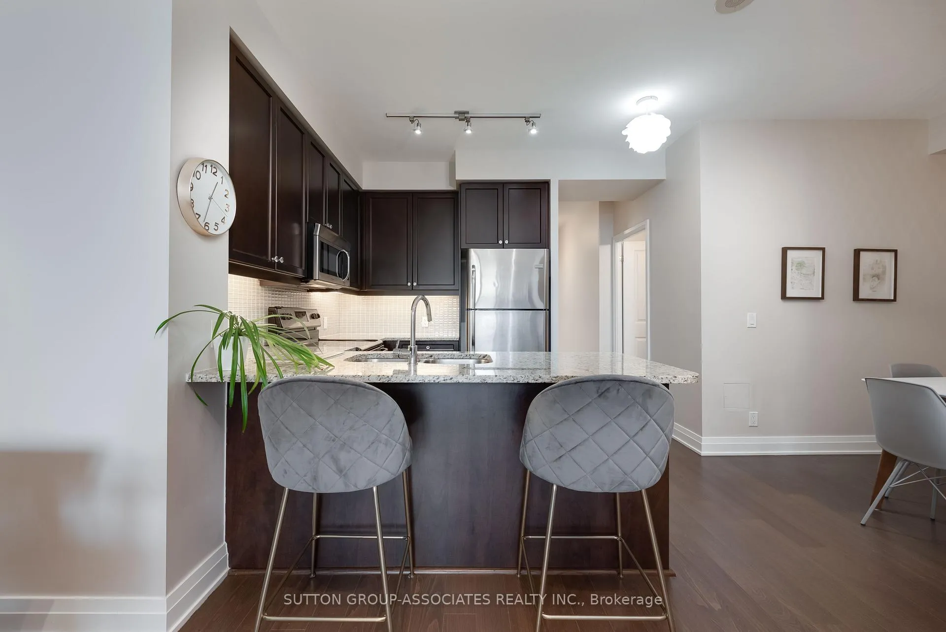 Photo 11 of Unit 401, 530 St Clair Avenue, Toronto, Humewood-Cedarvale — HOMEH