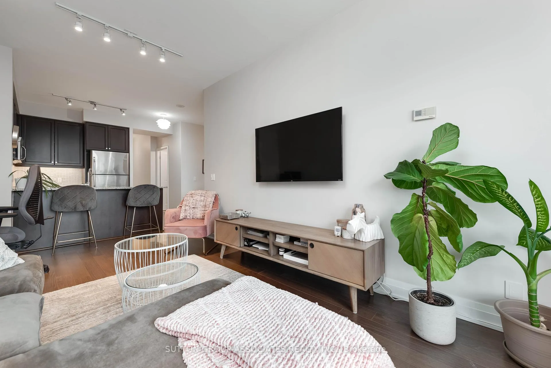 Photo 16 of Unit 401, 530 St Clair Avenue, Toronto, Humewood-Cedarvale — HOMEH