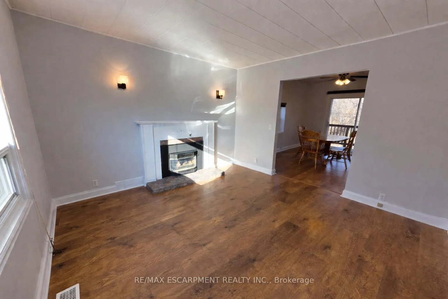 Photo 114 of 205 Main Street E, Grimsby, Grimsby East — HOMEH