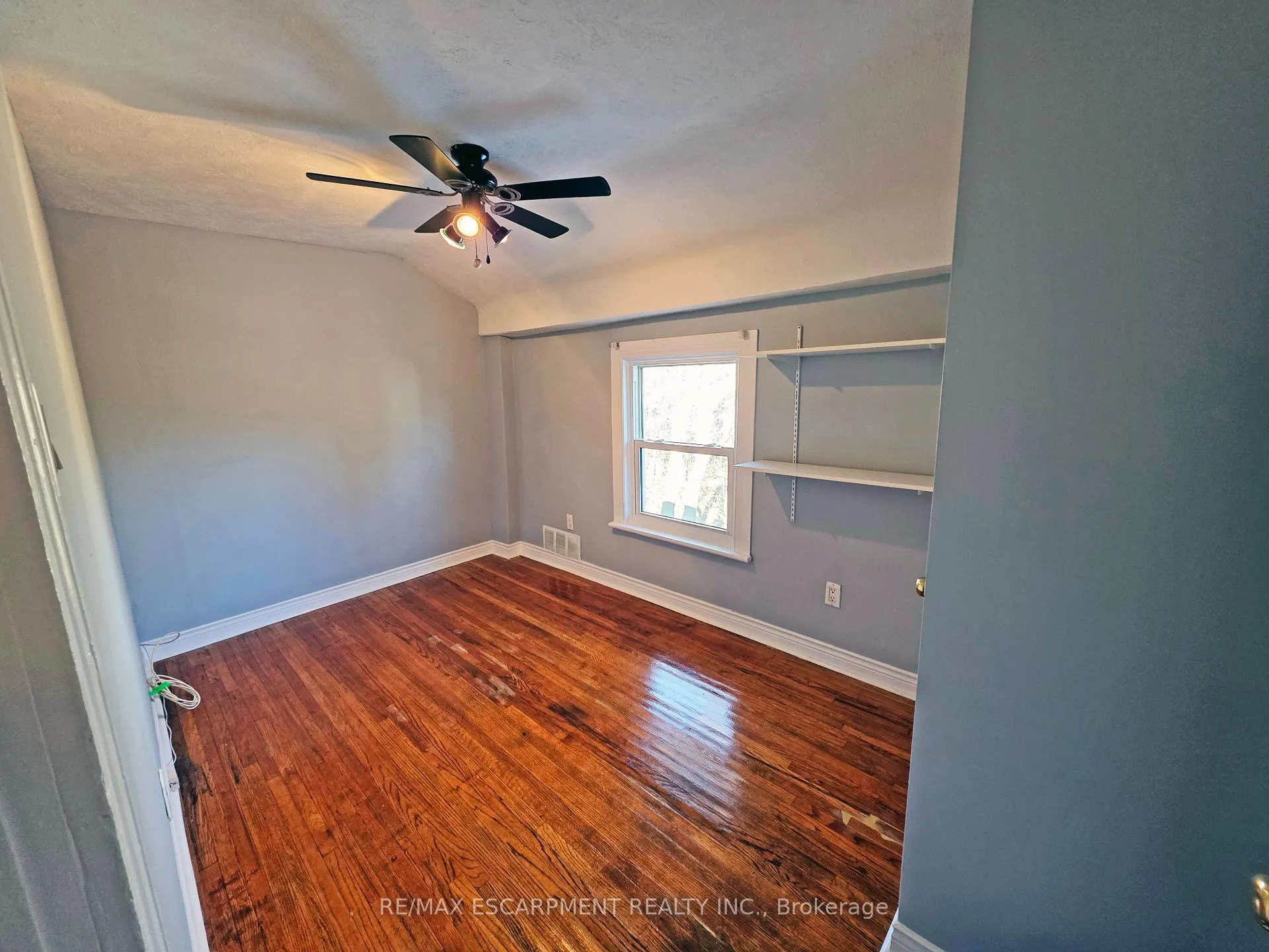 Photo 255 of 205 Main Street E, Grimsby, Grimsby East — HOMEH