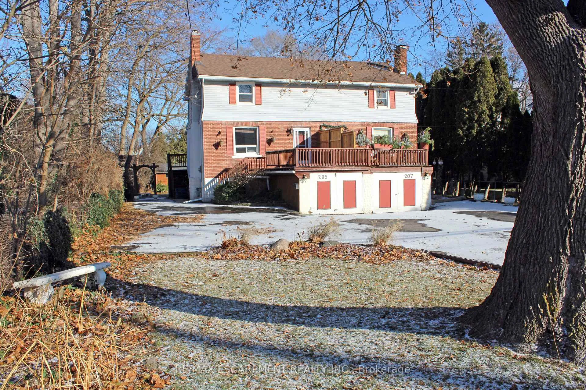 Photo 378 of 205 Main Street E, Grimsby, Grimsby East — HOMEH