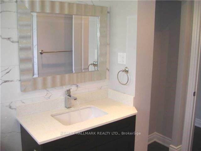 Photo 10 of 572 Arlington Boulevard, Burlington, Roseland — HOMEH