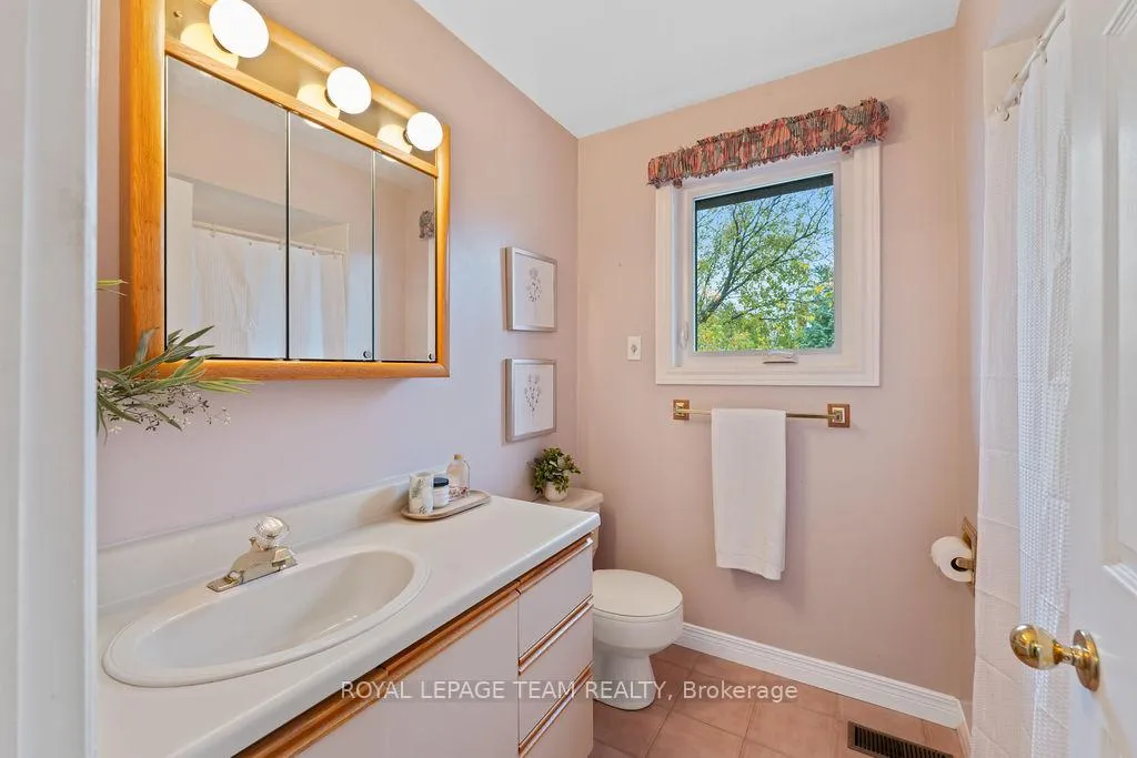 Photo 31 of 2684 Violet Street, Ottawa, Britannia — HOMEH