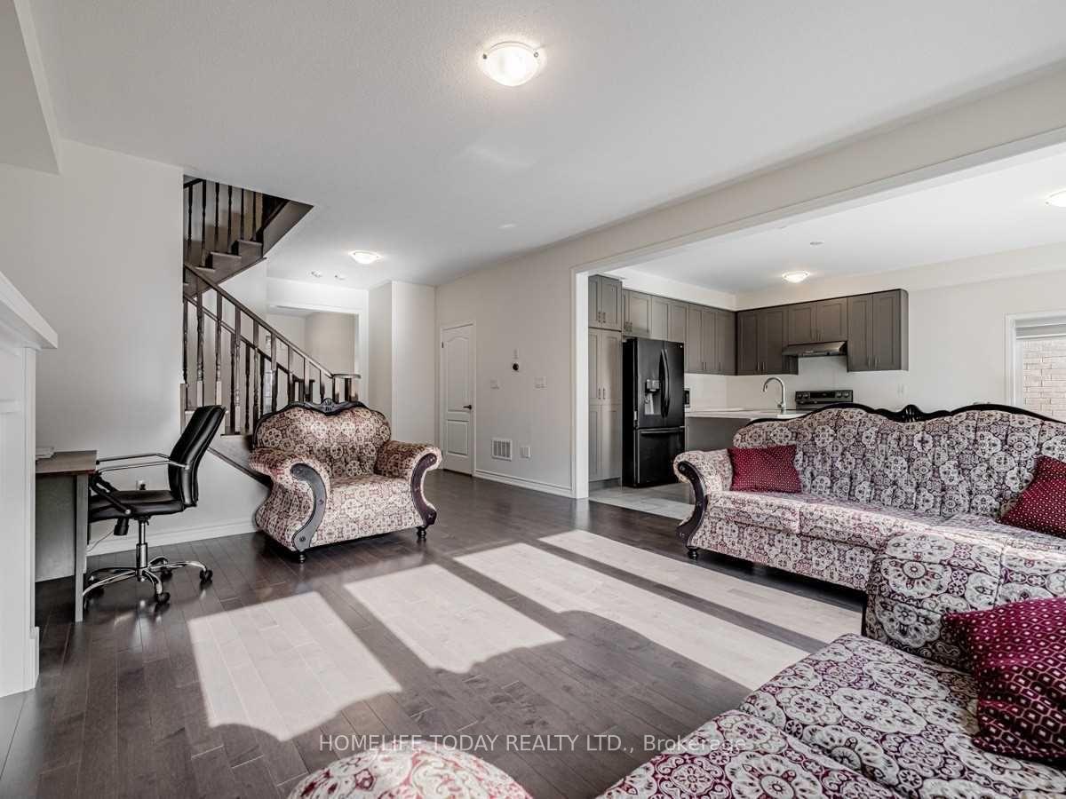 Photo 11 of 364 Danny Wheeler Boulevard, Georgina, Keswick North — HOMEH