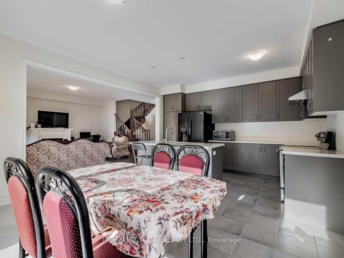 Photo 13 of 364 Danny Wheeler Boulevard, Georgina, Keswick North — HOMEH