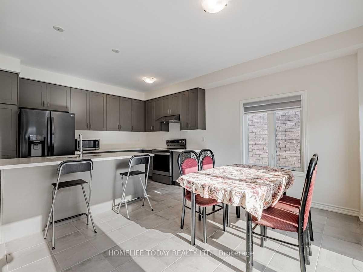 Photo 15 of 364 Danny Wheeler Boulevard, Georgina, Keswick North — HOMEH