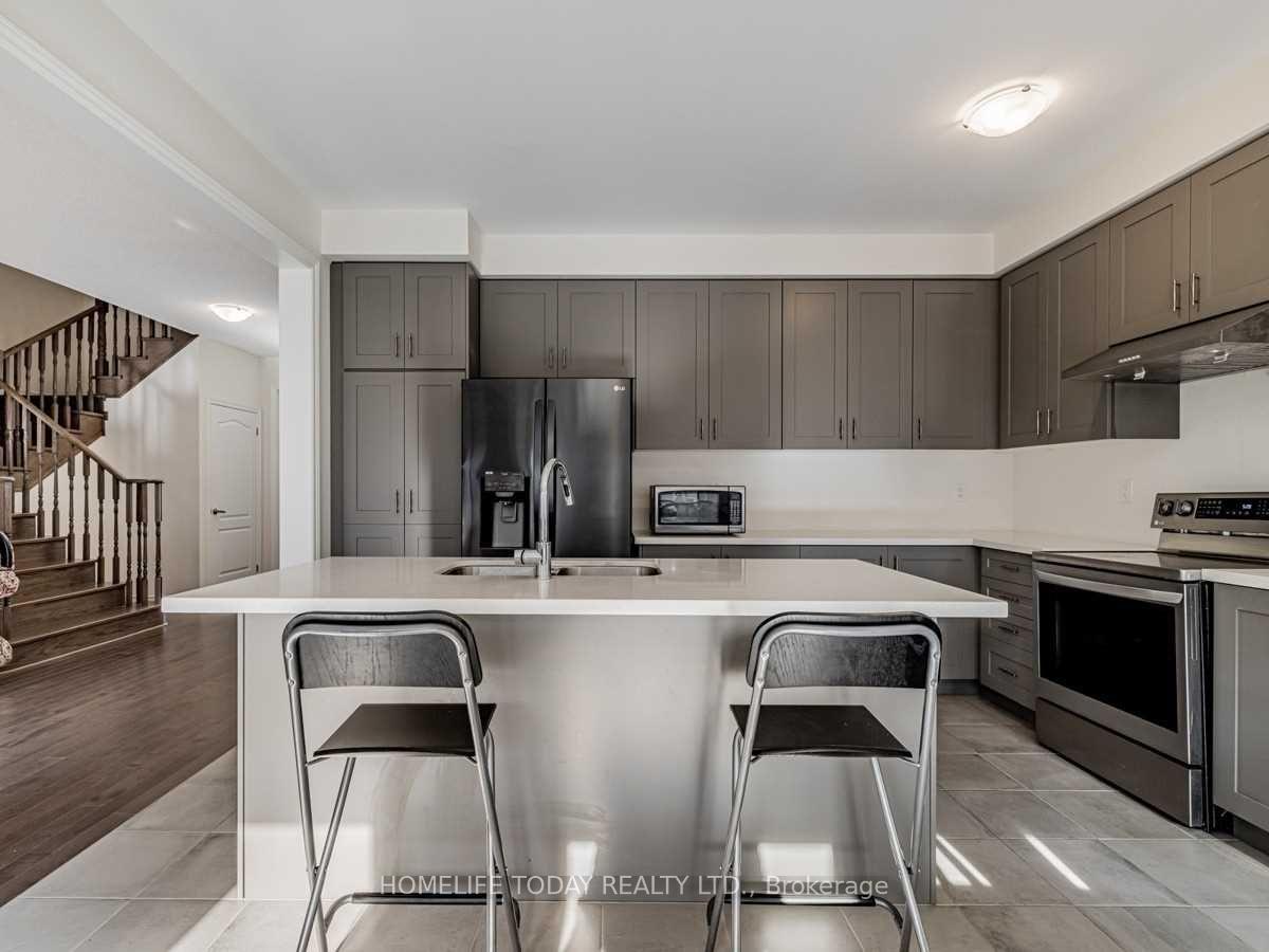 Photo 16 of 364 Danny Wheeler Boulevard, Georgina, Keswick North — HOMEH