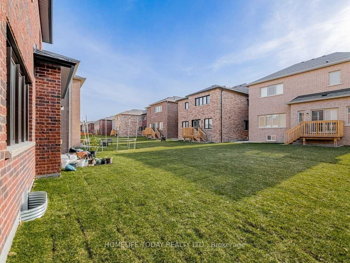 Photo 32 of 364 Danny Wheeler Boulevard, Georgina, Keswick North — HOMEH
