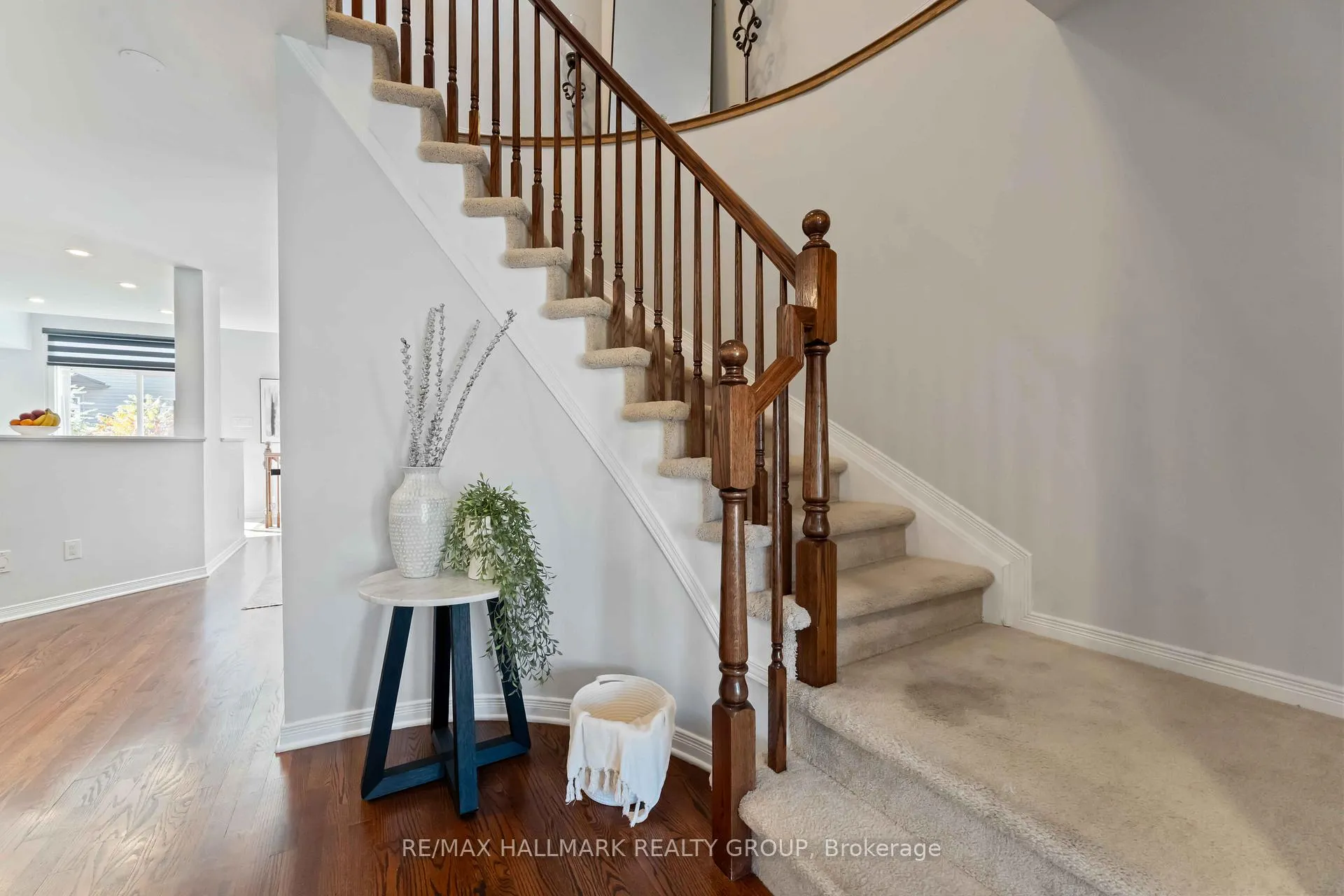 Photo 6 of 104 Esterbrook Drive, Ottawa, Mer Bleue/Bradley Estates/Anderson Park — HOMEH