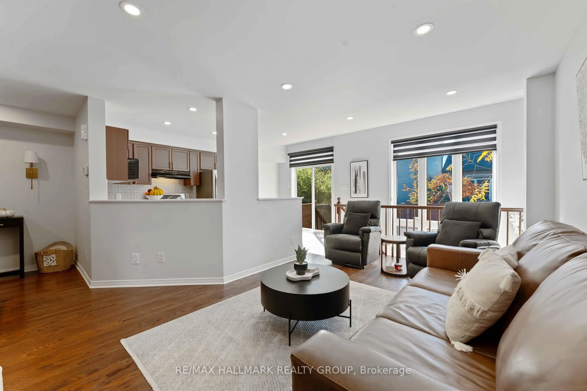 Photo 10 of 104 Esterbrook Drive, Ottawa, Mer Bleue/Bradley Estates/Anderson Park — HOMEH