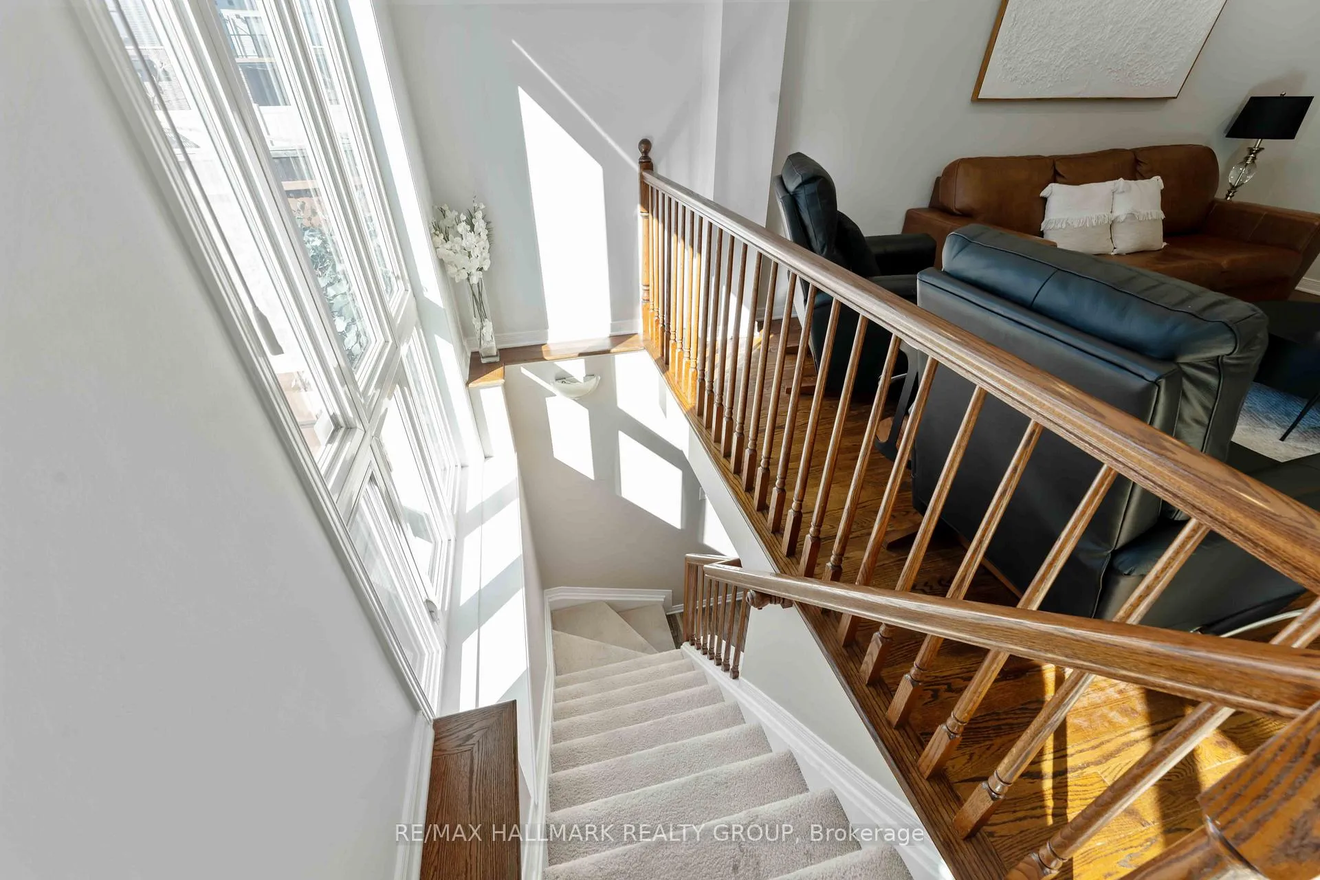 Photo 15 of 104 Esterbrook Drive, Ottawa, Mer Bleue/Bradley Estates/Anderson Park — HOMEH