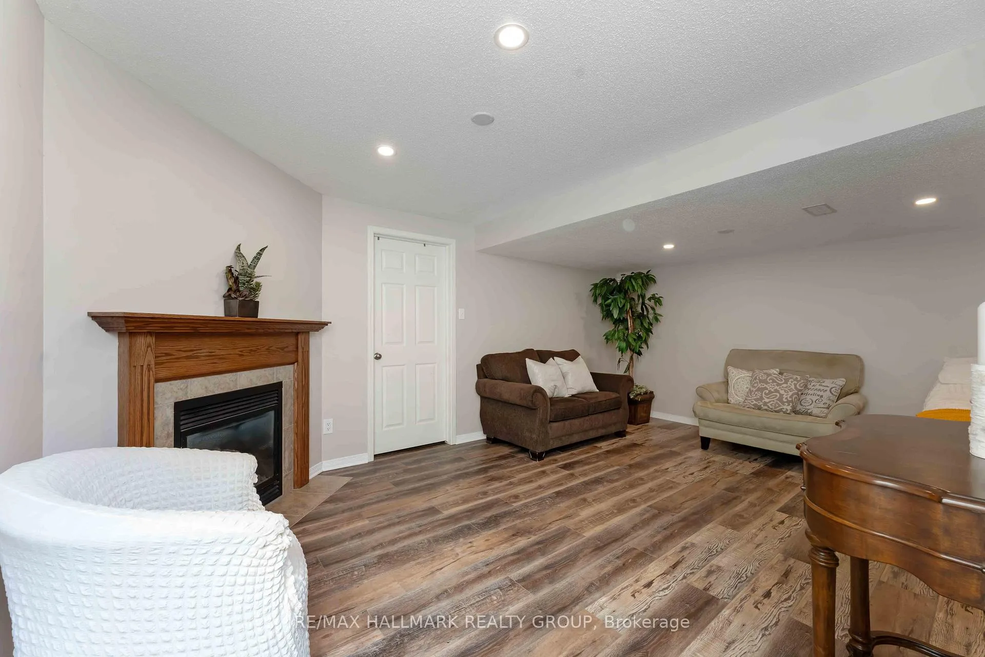 Photo 25 of 104 Esterbrook Drive, Ottawa, Mer Bleue/Bradley Estates/Anderson Park — HOMEH