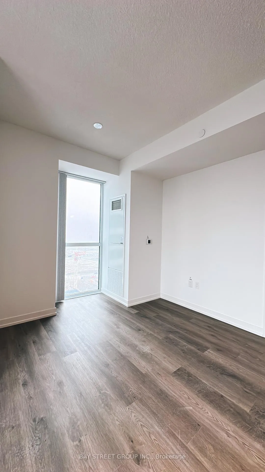 Photo 6 of Unit 1709, 8 Interchange Way, Vaughan, Vaughan Corporate Centre — HOMEH