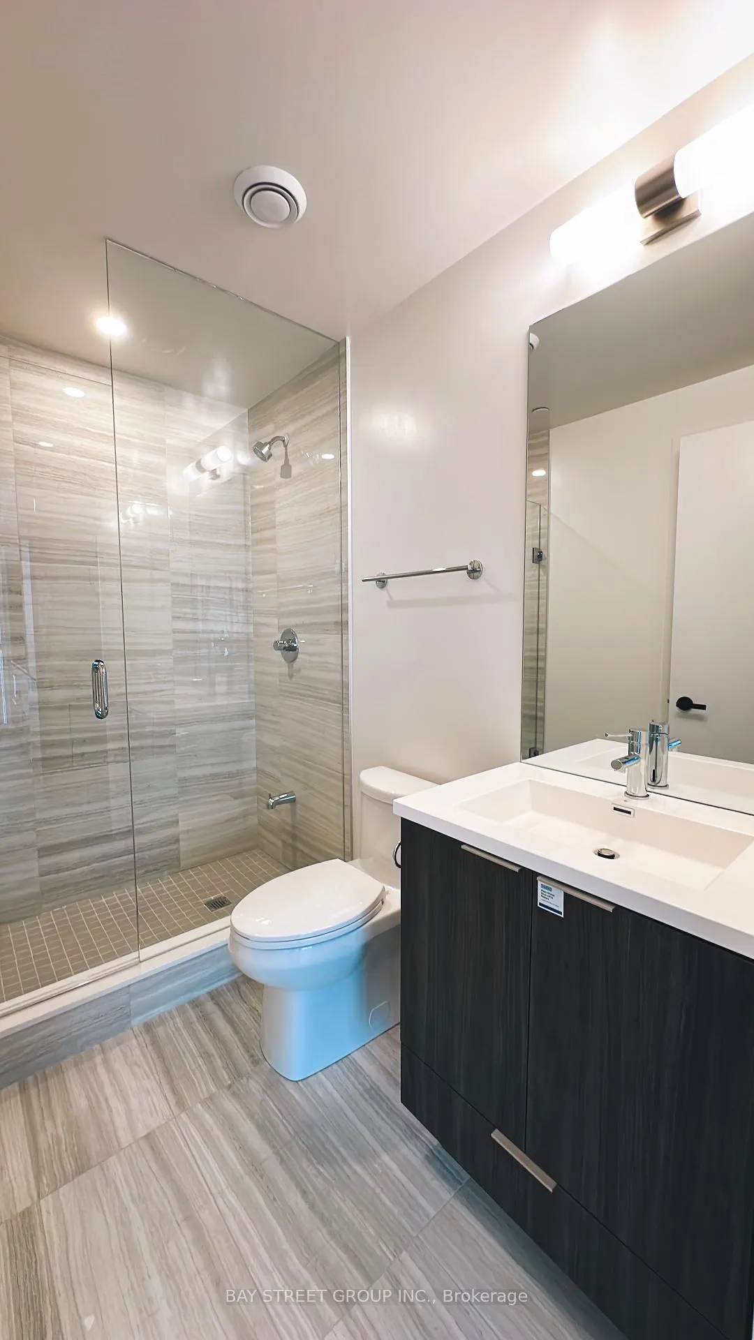 Photo 8 of Unit 1709, 8 Interchange Way, Vaughan, Vaughan Corporate Centre — HOMEH