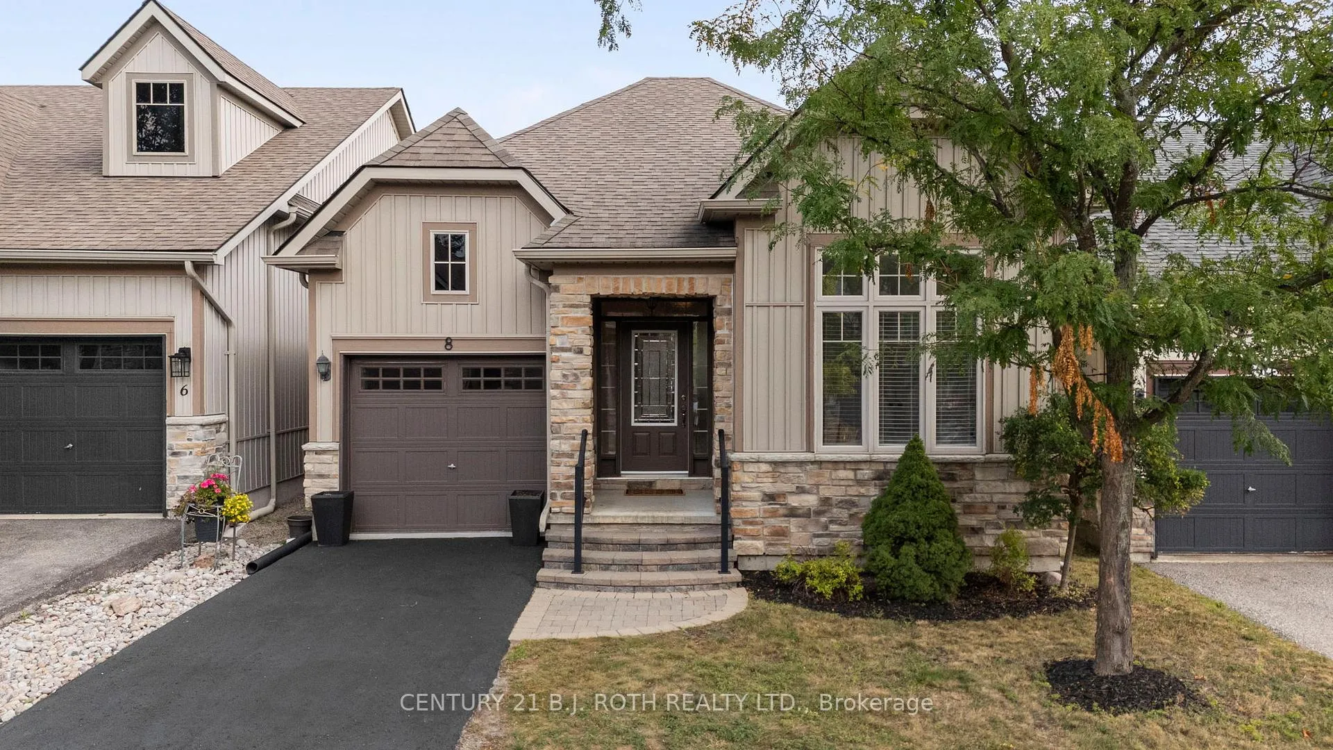 Front of 8 Canterbury Circle