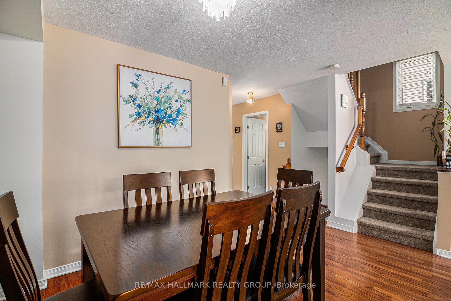 Photo 6 of Unit A, 218 Claridge Drive, Ottawa, Barrhaven - Longfields — HOMEH