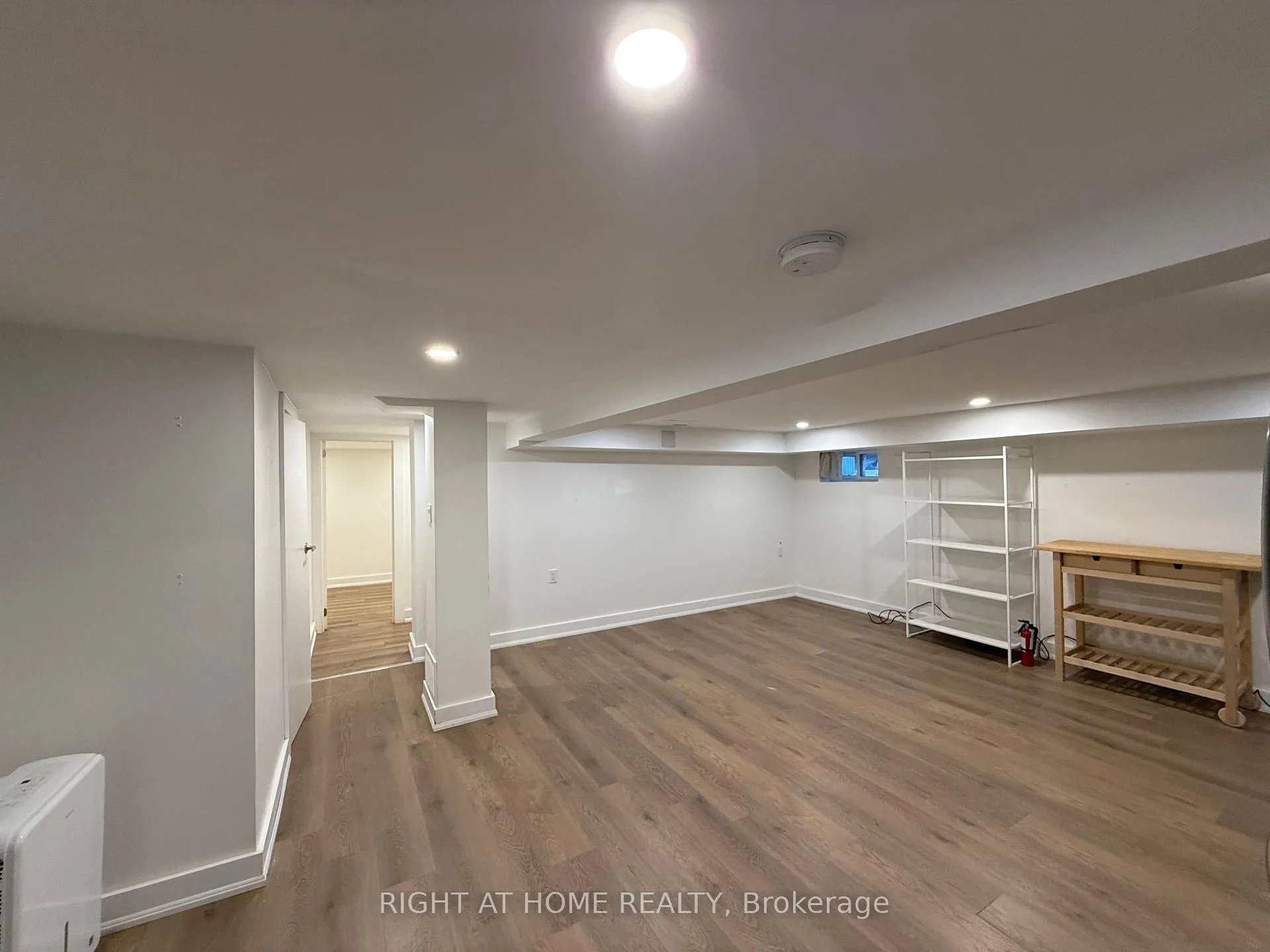 Photo 5 of Unit Lower, 22 Glenside Avenue, Toronto, Greenwood-Coxwell — HOMEH