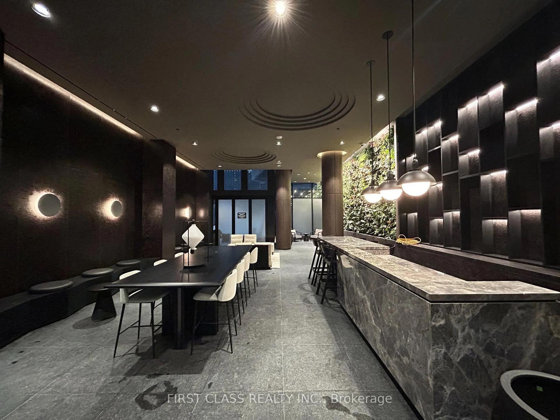 Photo 5 of Unit 1406, 120 Broadway Avenue, Toronto, Mount Pleasant West — HOMEH
