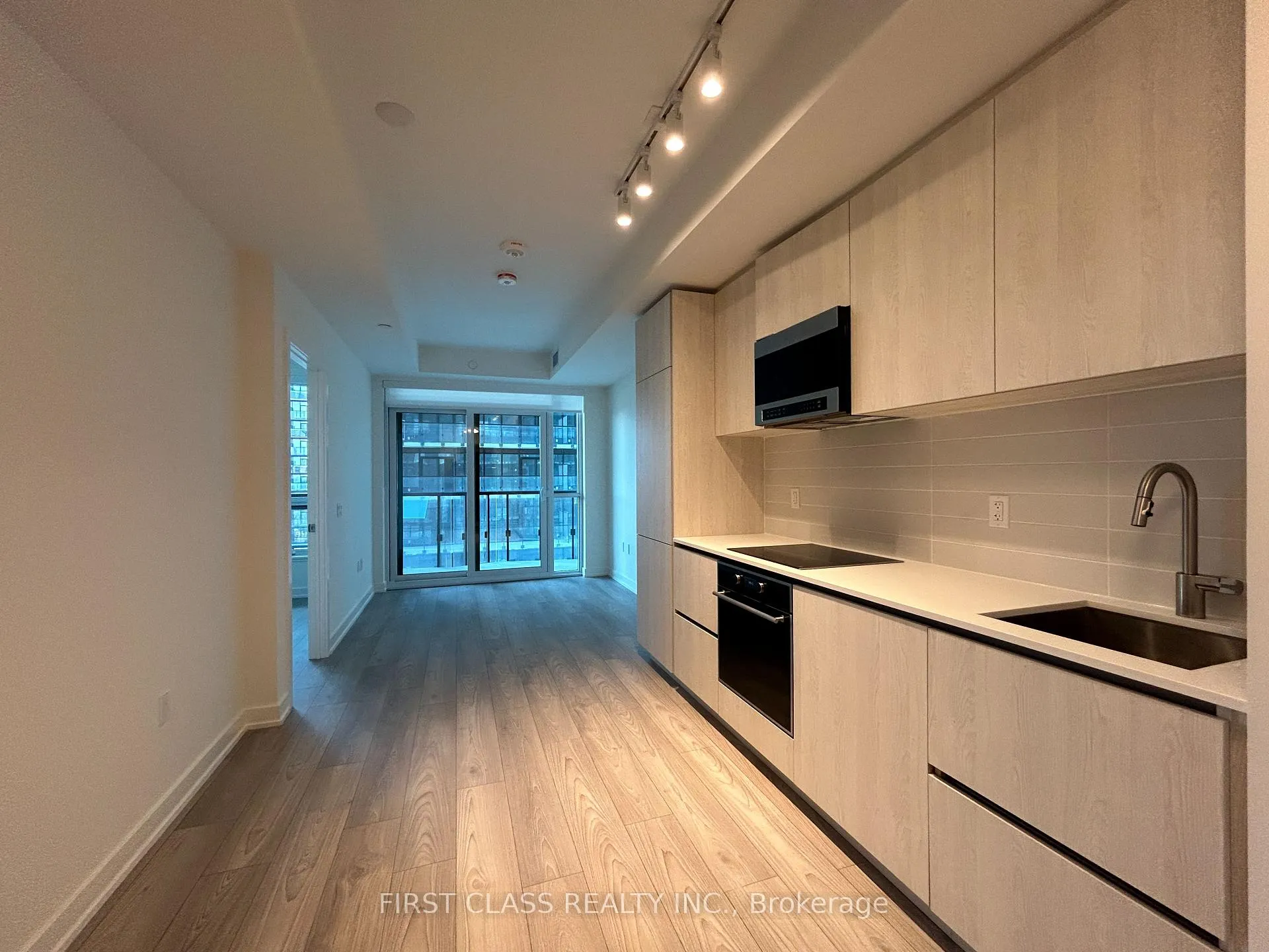Photo 7 of Unit 1406, 120 Broadway Avenue, Toronto, Mount Pleasant West — HOMEH