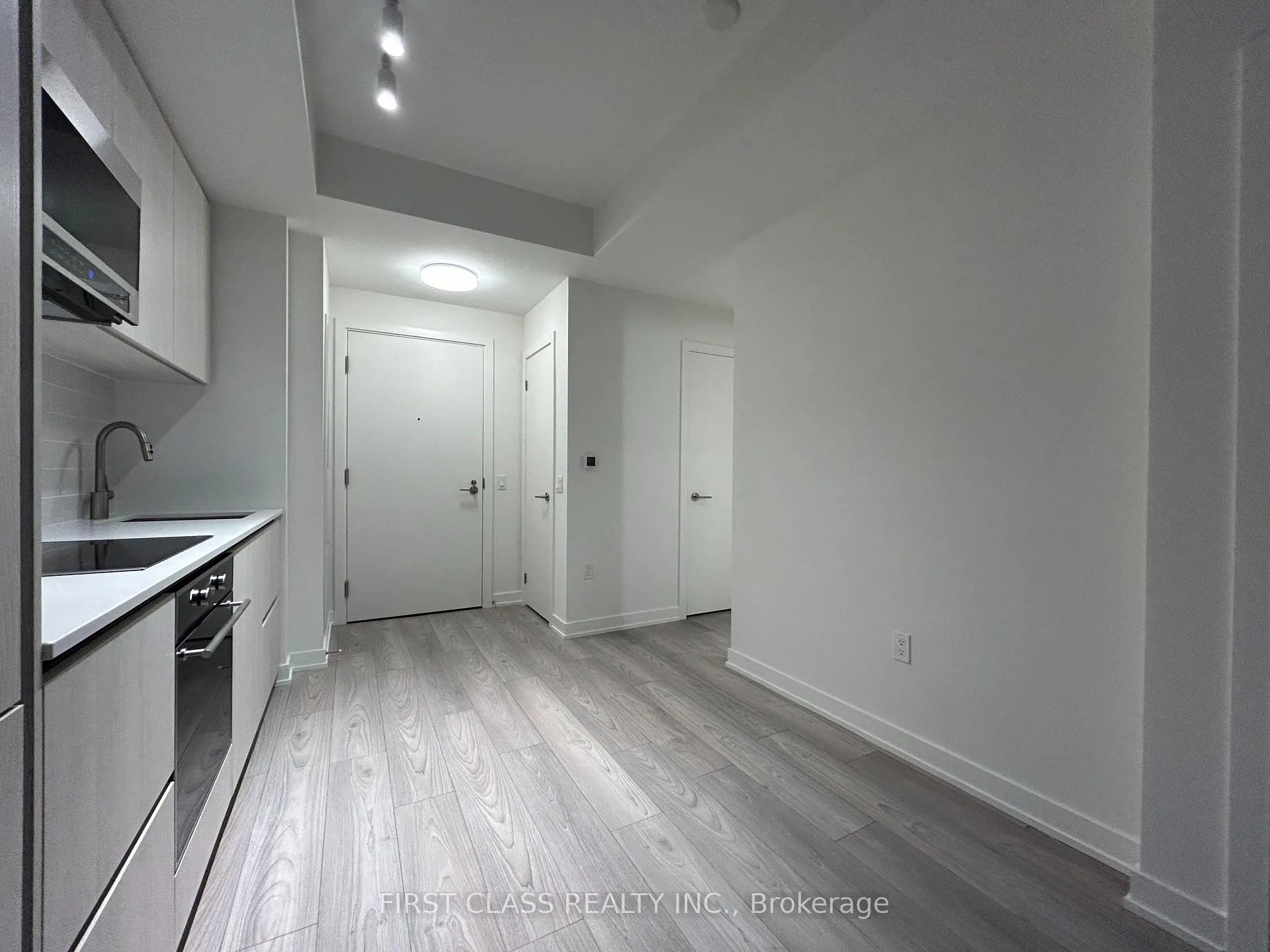 Photo 10 of Unit 1406, 120 Broadway Avenue, Toronto, Mount Pleasant West — HOMEH