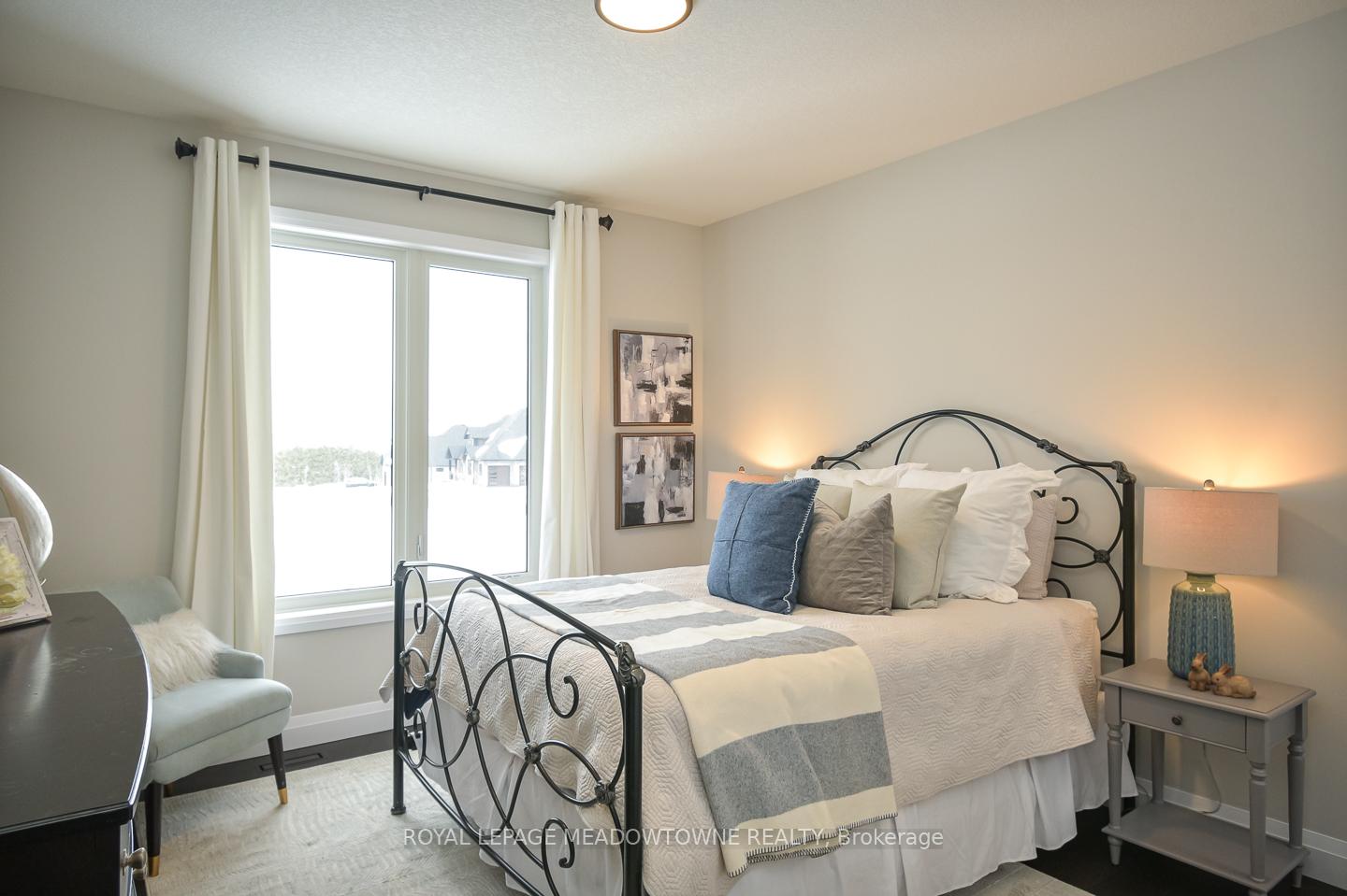 Photo 32 of 74 Charles Currie Crescent, Erin, Rural Erin — HOMEH
