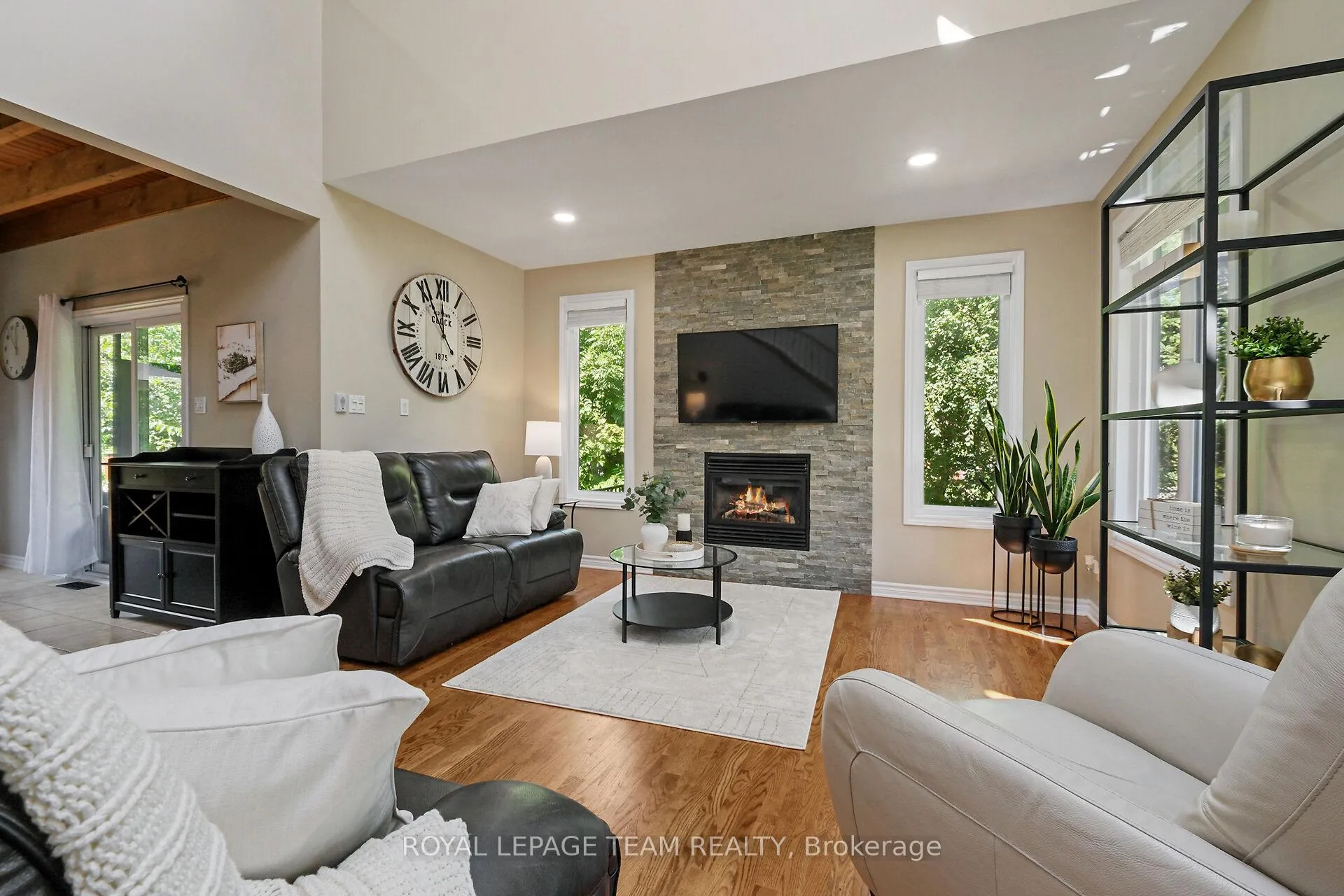 Photo 7 of 2893 Barlow Crescent, Ottawa, Dunrobin Shores — HOMEH