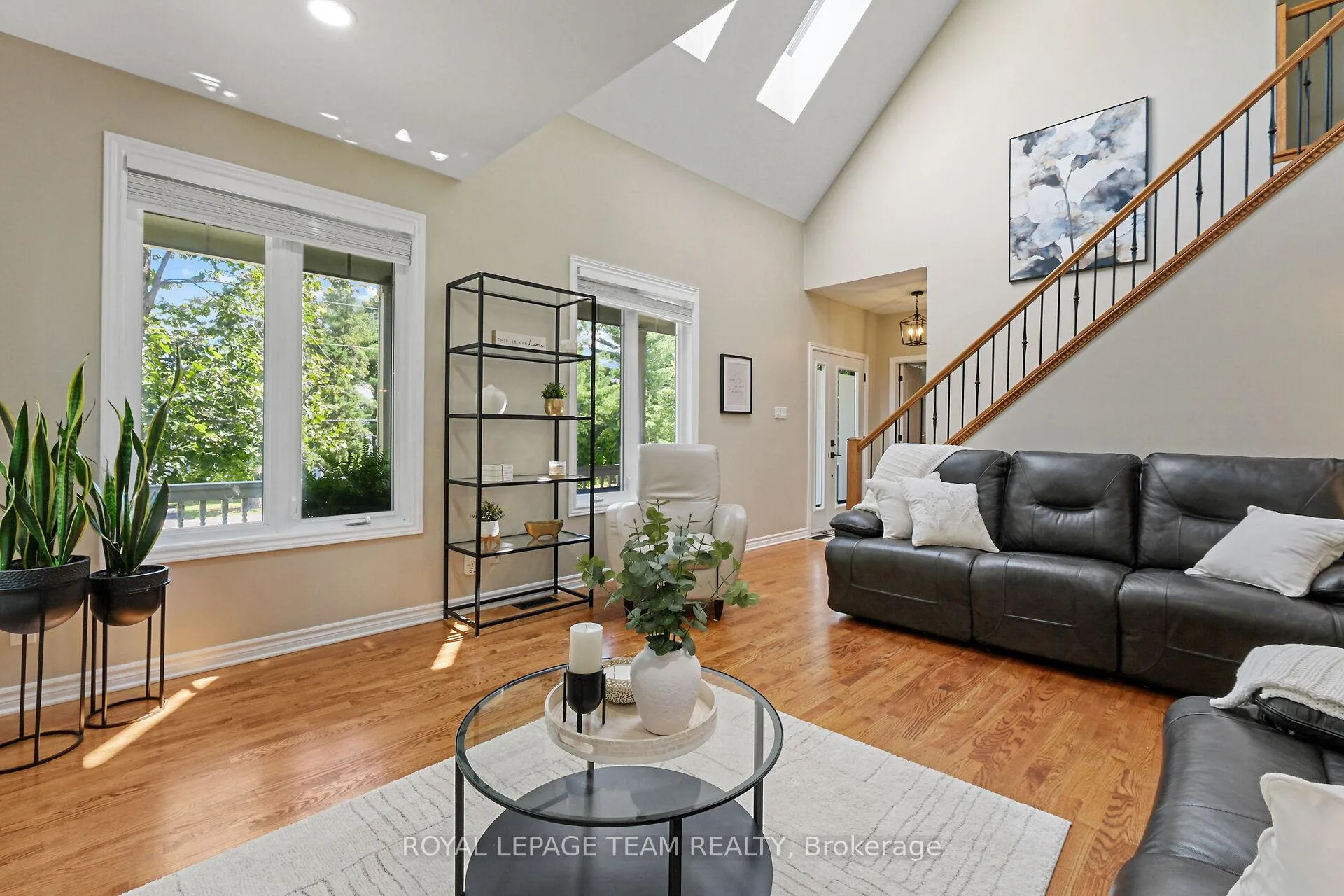 Photo 9 of 2893 Barlow Crescent, Ottawa, Dunrobin Shores — HOMEH