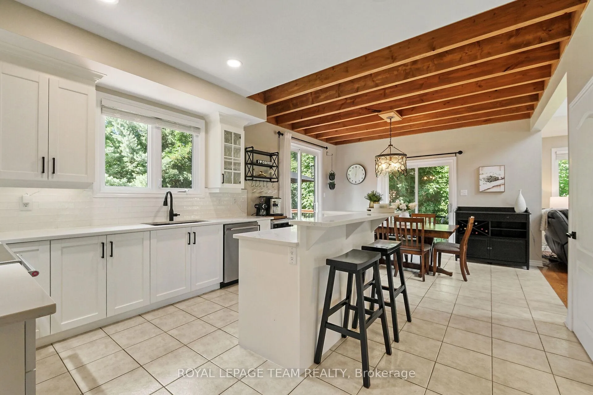 Photo 13 of 2893 Barlow Crescent, Ottawa, Dunrobin Shores — HOMEH