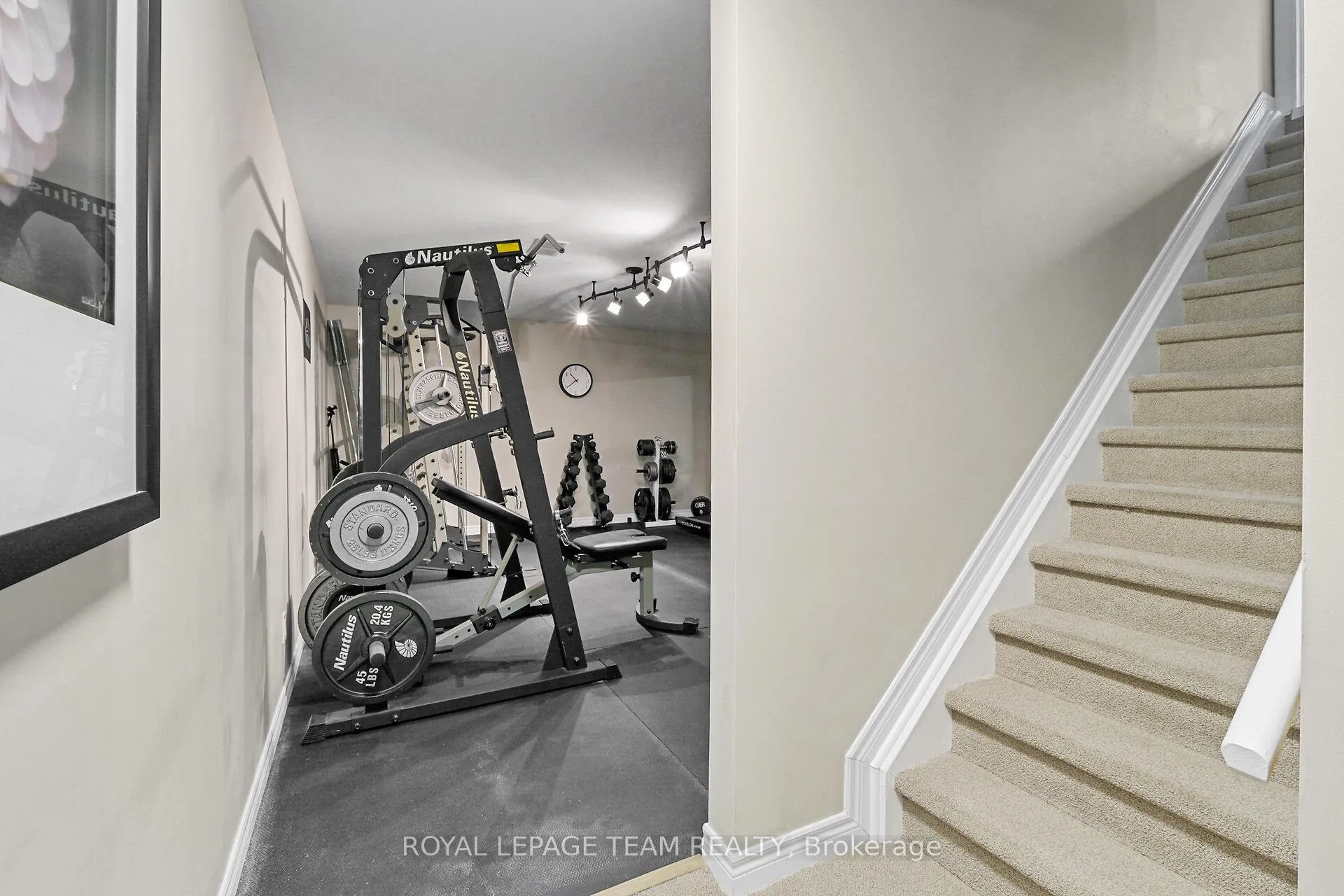Photo 33 of 2893 Barlow Crescent, Ottawa, Dunrobin Shores — HOMEH