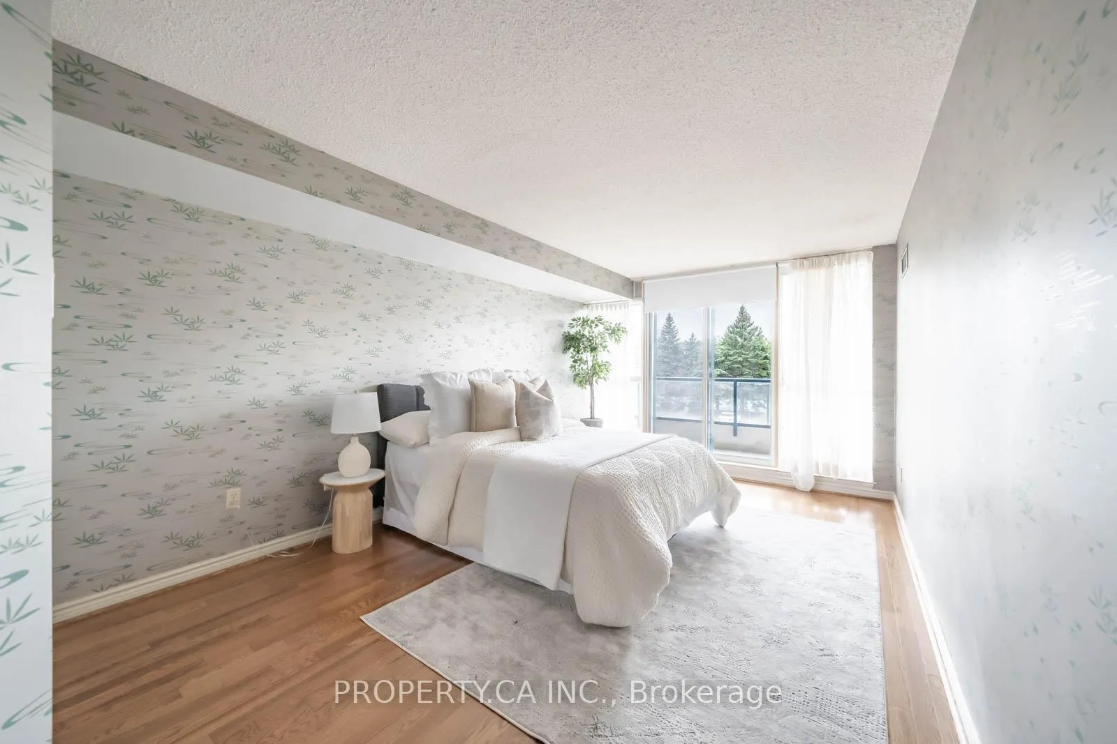 Photo 11 of Unit 301, 7300 Yonge Street, Vaughan, Crestwood-Springfarm-Yorkhill — HOMEH