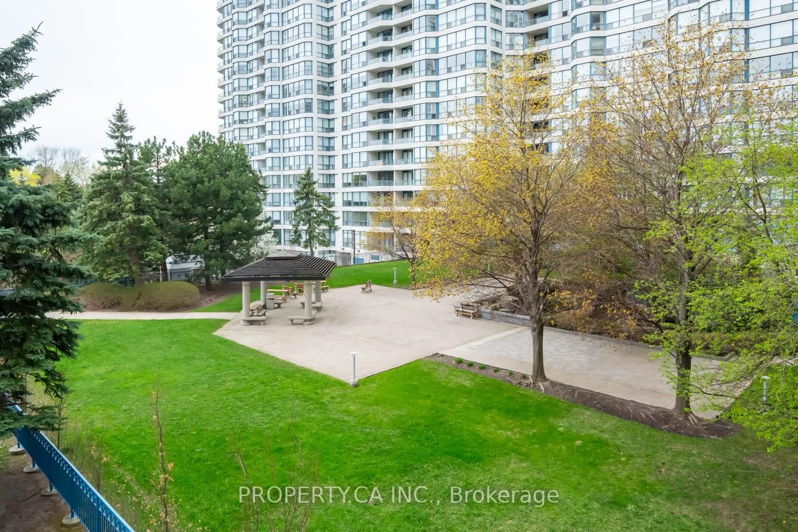 Photo 21 of Unit 301, 7300 Yonge Street, Vaughan, Crestwood-Springfarm-Yorkhill — HOMEH