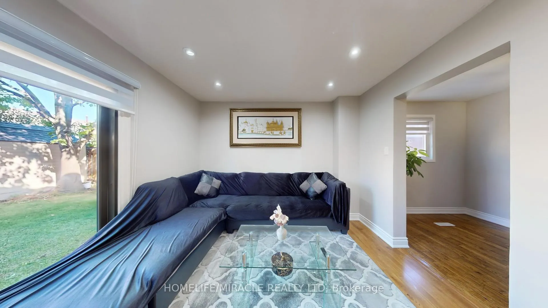 Photo 6 of 64 Radford Drive, Brampton, Brampton North — HOMEH