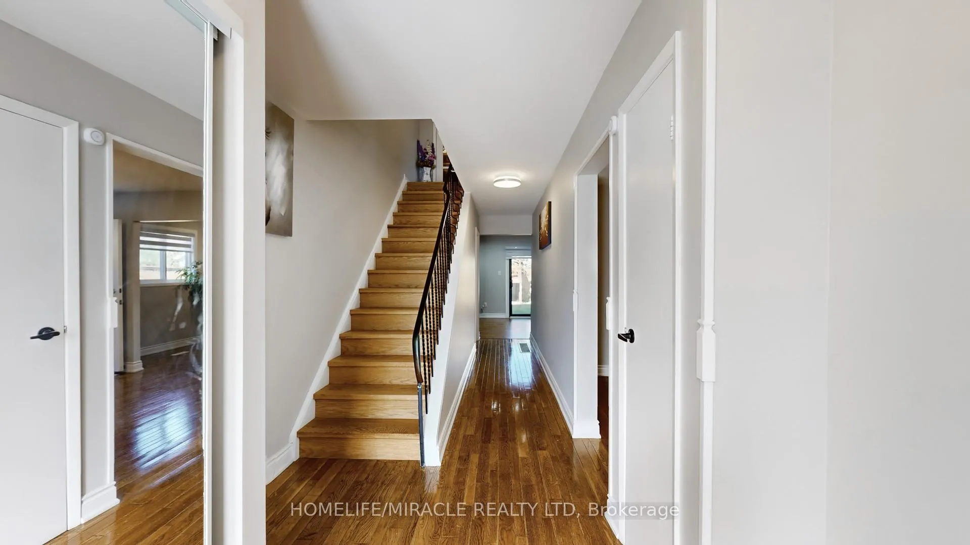 Photo 15 of 64 Radford Drive, Brampton, Brampton North — HOMEH