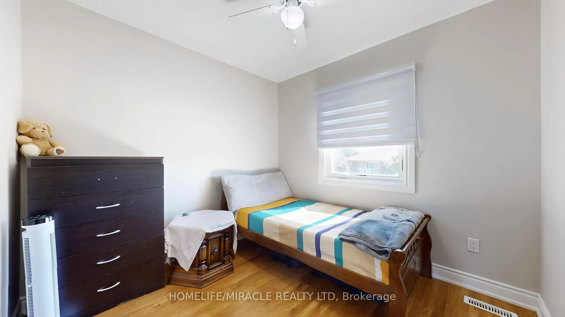 Photo 25 of 64 Radford Drive, Brampton, Brampton North — HOMEH