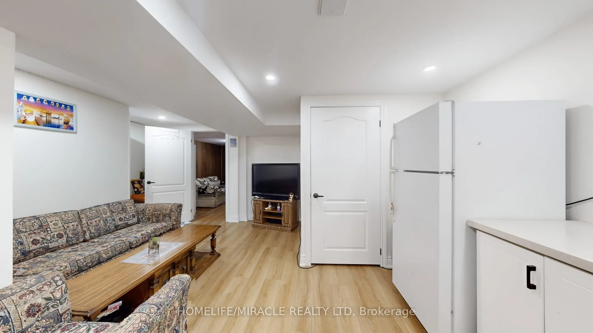 Photo 39 of 64 Radford Drive, Brampton, Brampton North — HOMEH