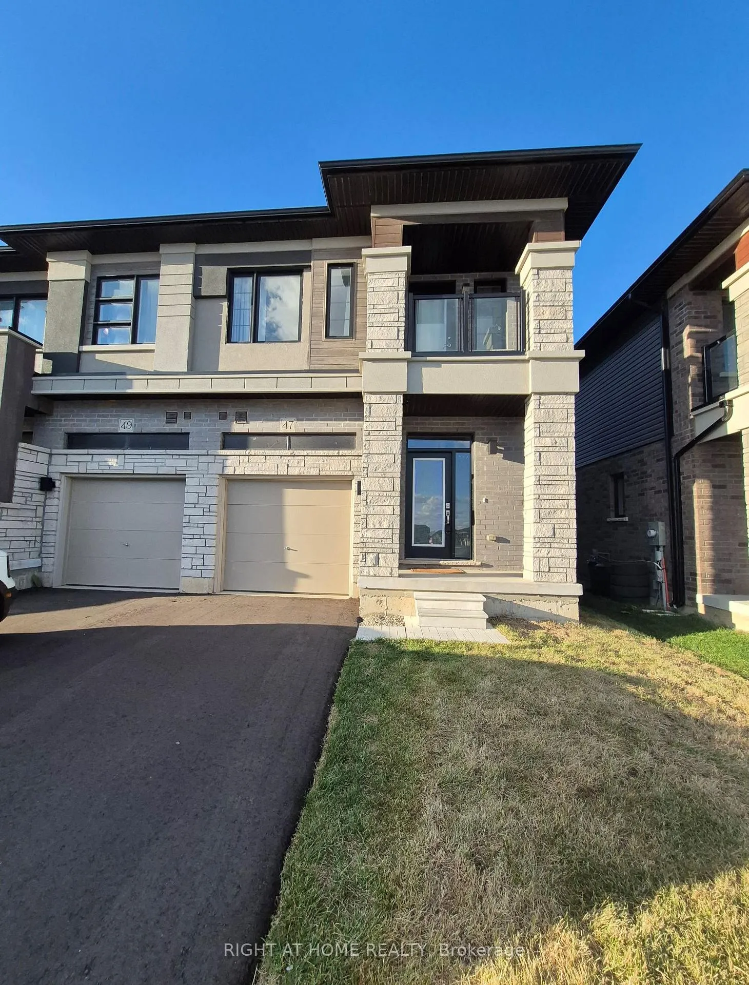Photo 1 of 47 George Brier Drive W, Brant, Paris — HOMEH
