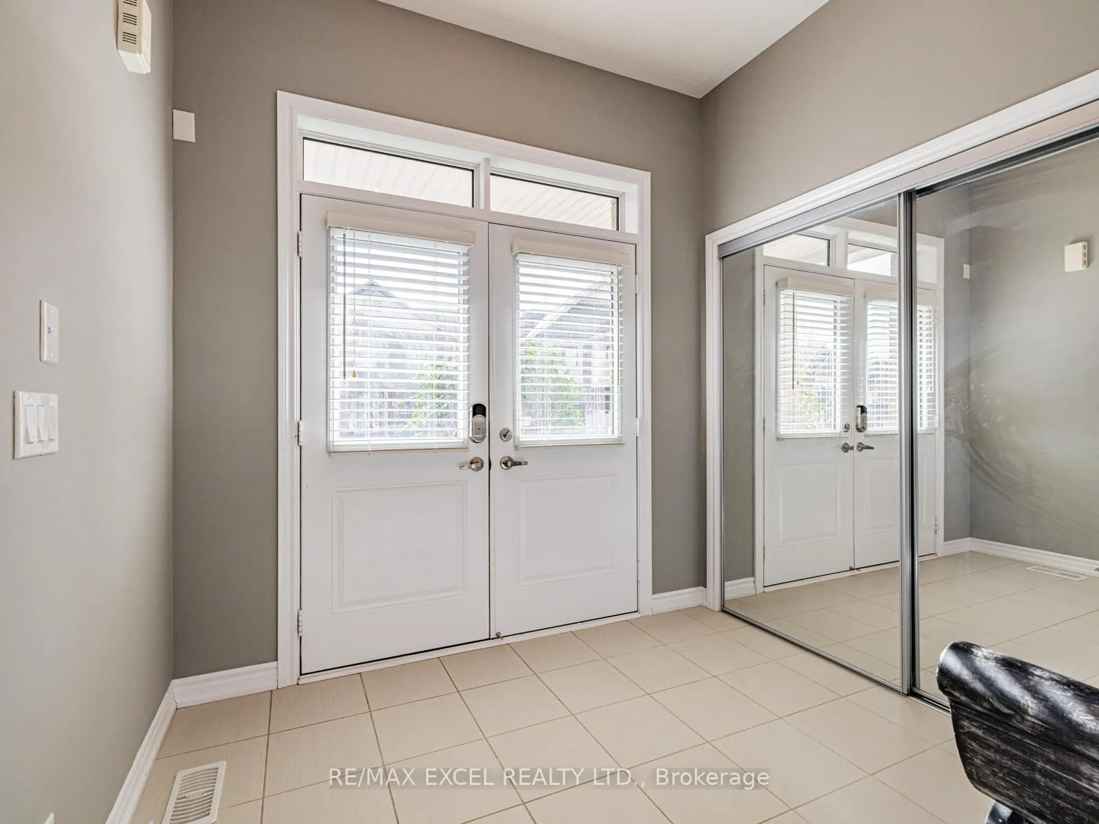 Photo 2 of 2323 Dobbinton Street, Oshawa, Windfields — HOMEH